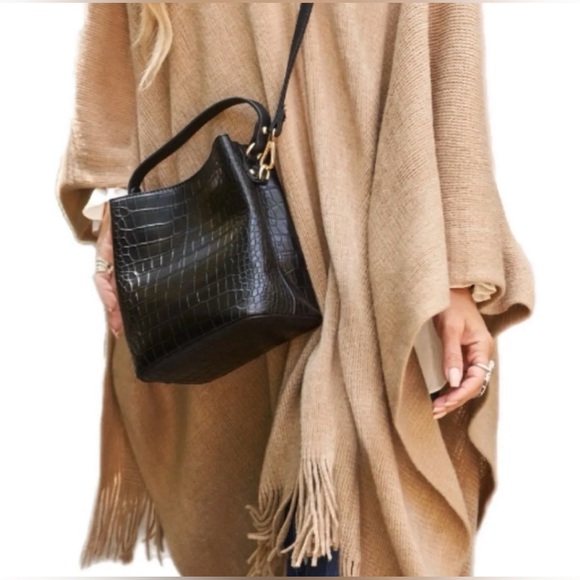 AOTA | Croc Embossed Top Handle Bucket Bag W/ Crossbody | $188 | NWT - Picture 1 of 15